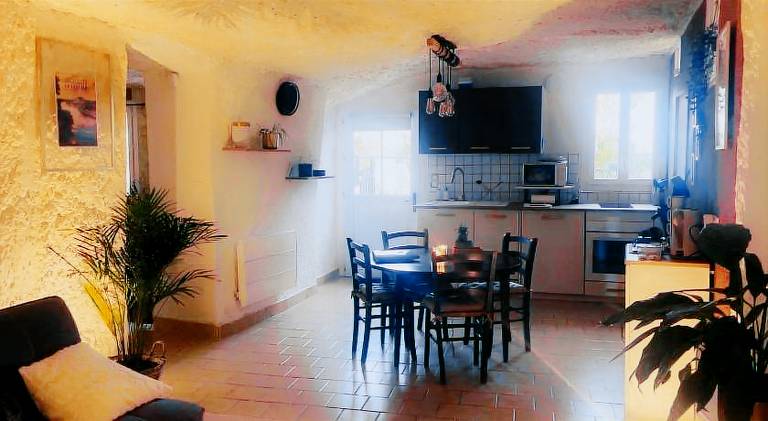 House with hot tub in Loches