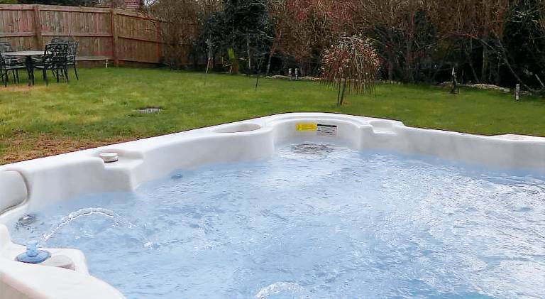 House with jacuzzi | Dogs allowed — photo 5