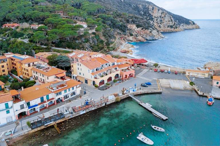 APPARTAMENTI MARCIANA MARINA - APPARTAMENTO L'EDERA — photo 2