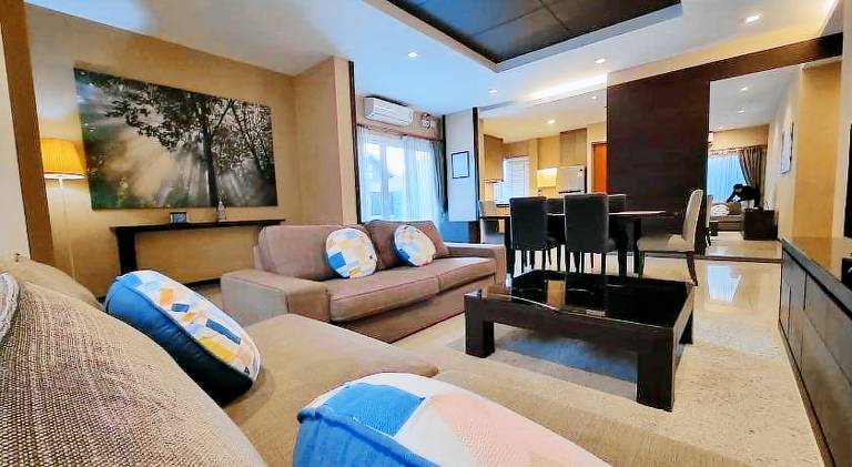 Villa with jacuzzi & pool | Pets allowed — photo 2