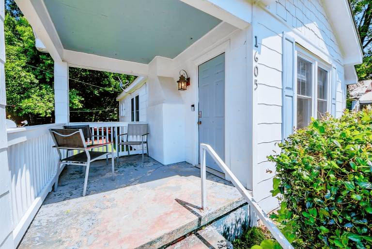 Vacation home with garden & grill | City view — photo 5