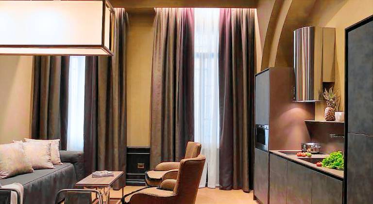 Apartment with terrace & yard | Near Rialto Bridge | Good for workation | Dogs allowed — photo 3