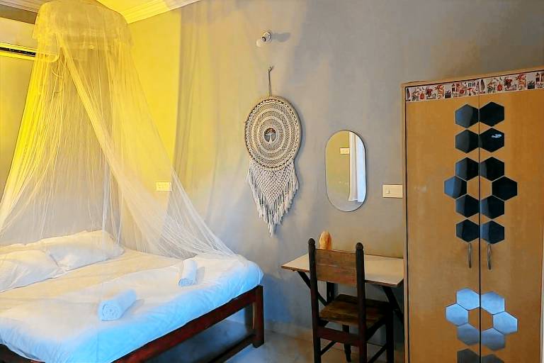 Vacation home with yard in Arambol