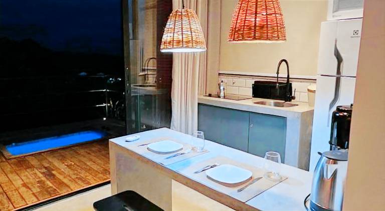 Lodge with hot tub, private pool & garden | Pet-friendly — photo 2