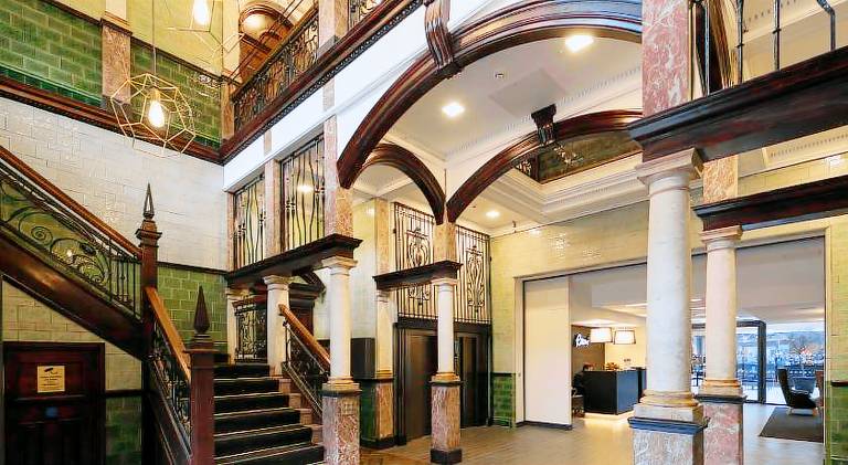 Serviced apartment | Next to Manchester Town Hall | Perfect for remote work | Pets are welcome — photo 3