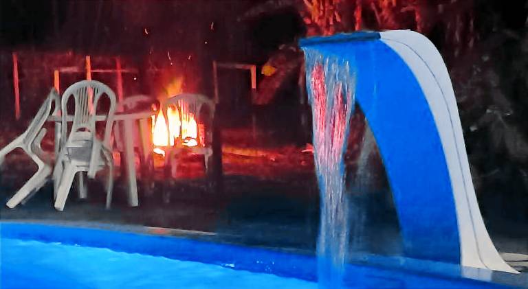 Chalet with pool — photo 5