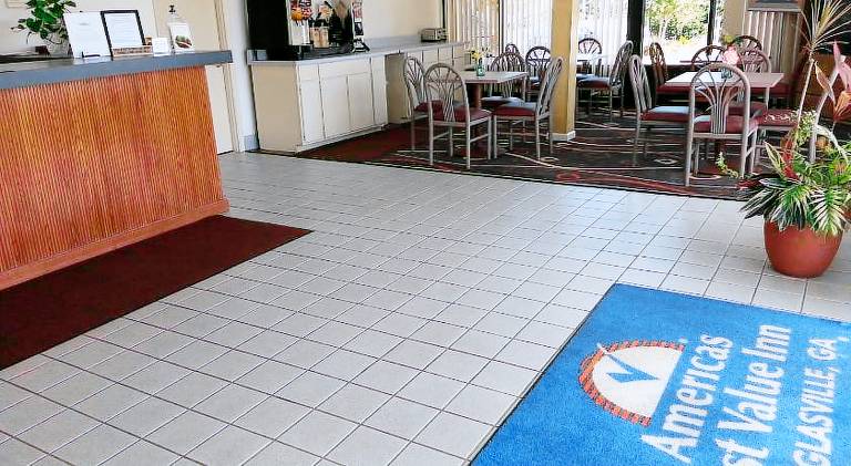 Americas Best Value Inn Douglasville — photo 5