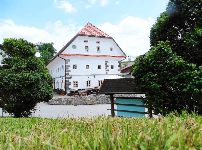 Apartment  Butajnova