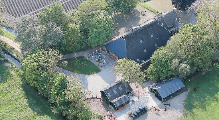 190 m&sup2; Ferienwohnung