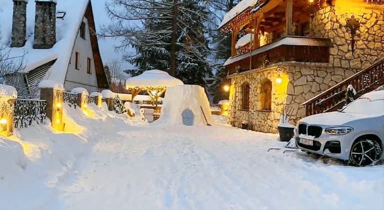 Holiday apartment with yard, sauna & hot tub — photo 4
