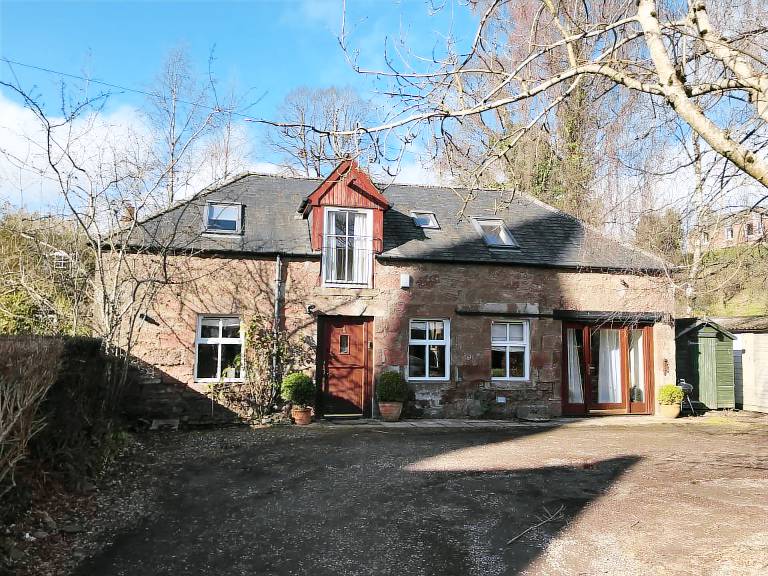 Cottage  Blairgowrie