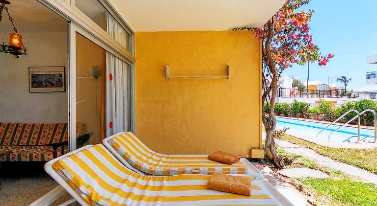 Rental apartment with terrace, yard & pool | Next to the beach | Pets allowed — photo 4