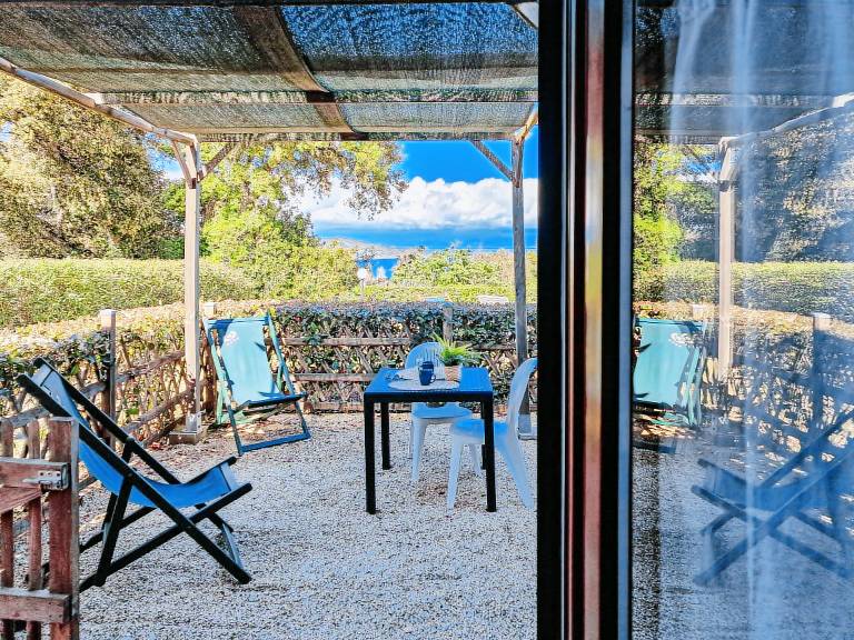 For romantic hours with fantastic views - Appartamenti Le Querce - Uva in Porto Azzurro