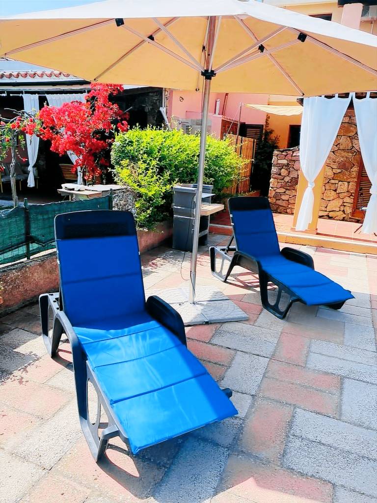 Vacation home with barbeque, terrace & garden — photo 3