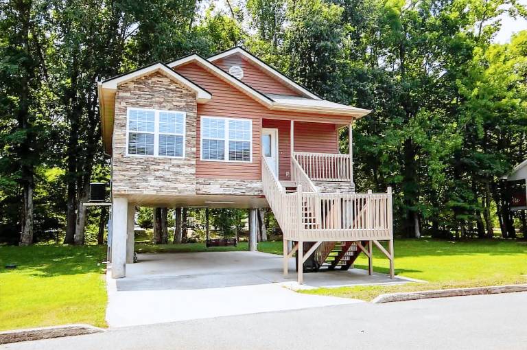 House Pigeon Forge