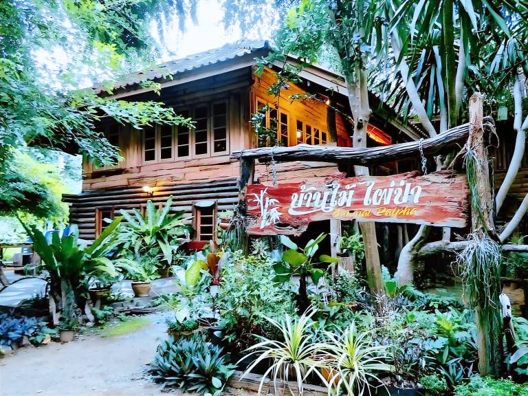 House with barbeque & terrace in Kanchanaburi