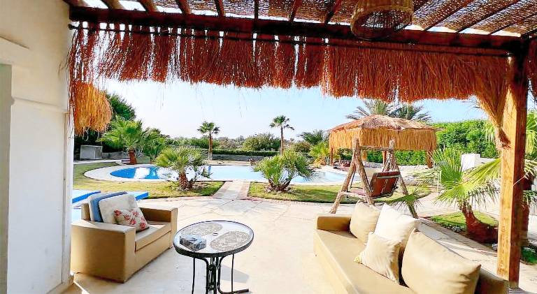 Villa with pool — photo 3