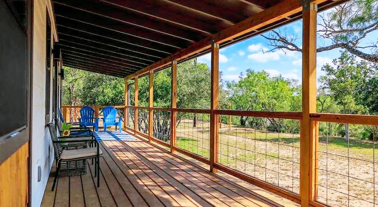 Mimosa Waterfront with Hot Tub — photo 4
