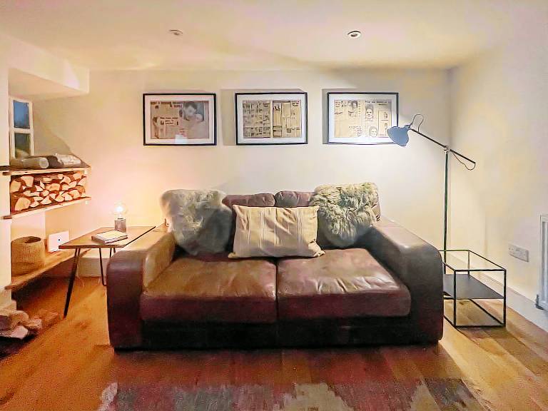 Cottage with yard | River view — photo 3