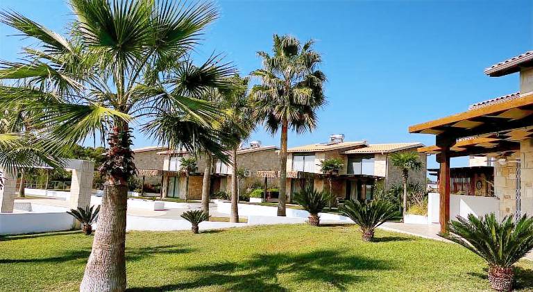 Villa with private pool, garden & terrace | Perfect for remote work — photo 4