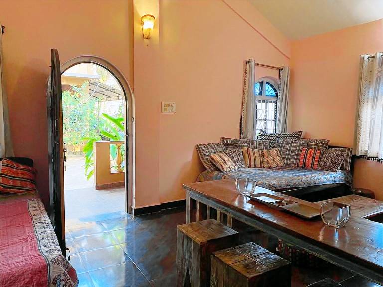 House with garden | Beach nearby | Suitable for remote work | Pets allowed — photo 2