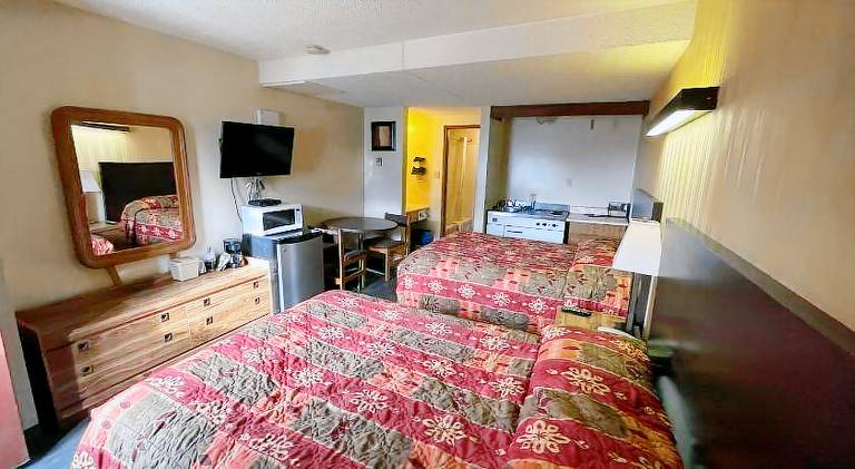 Circle 6 Motel — photo 2