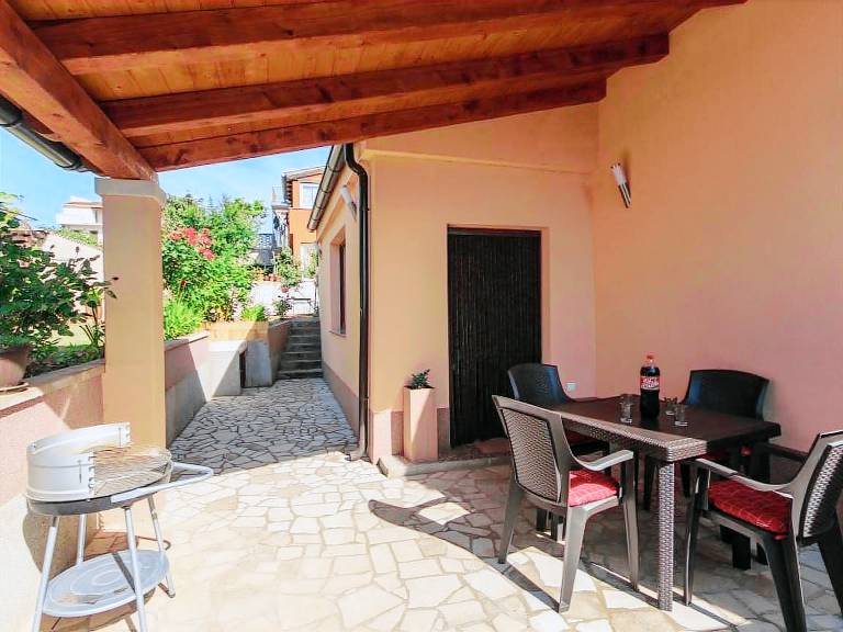 Vacation home with barbecue & terrace | Dogs allowed — photo 5