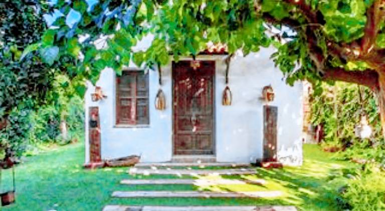 Beautiful vacation home with pool | Pet-friendly — photo 3