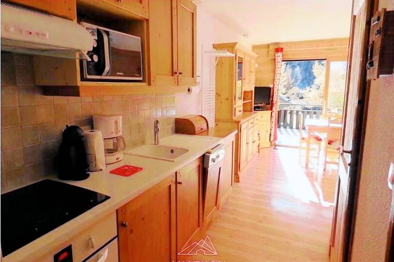 Apartment with barbeque — photo 2