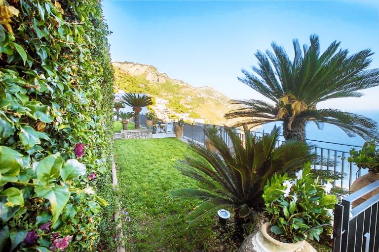 Children-friendly wonderful house with private pool & garden | Pets allowed — photo 5