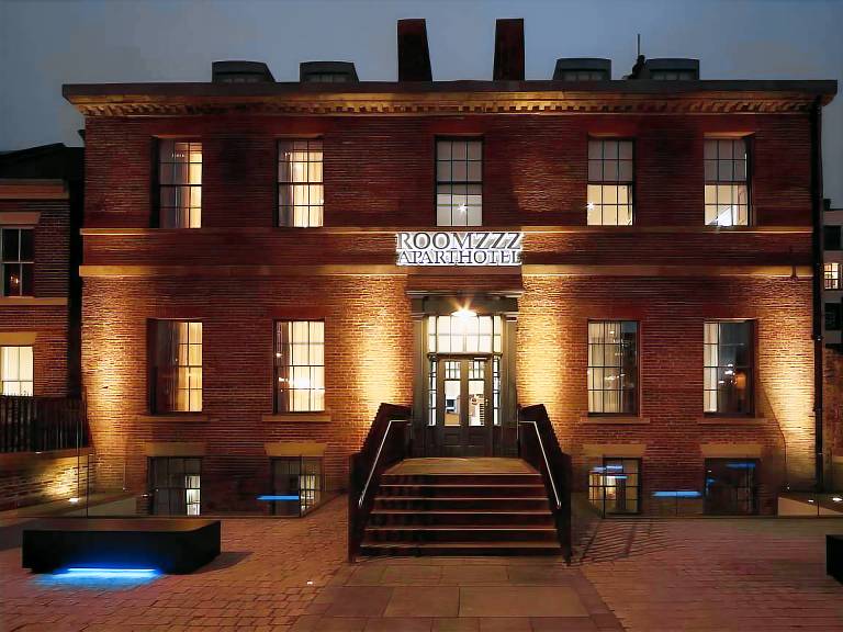 Serviced apartment with 2 rooms for 127 persons in Newcastle-upon-Tyne