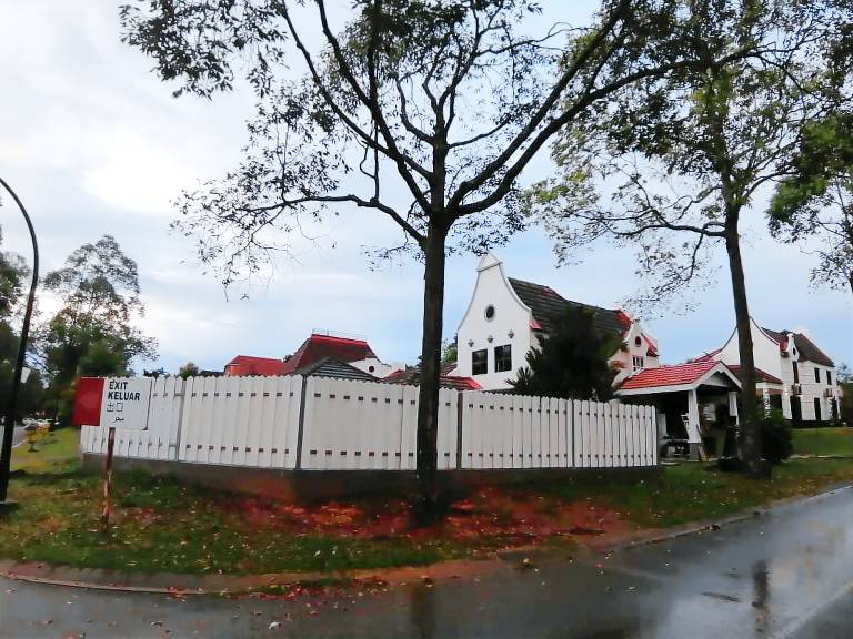 619 m² Villa