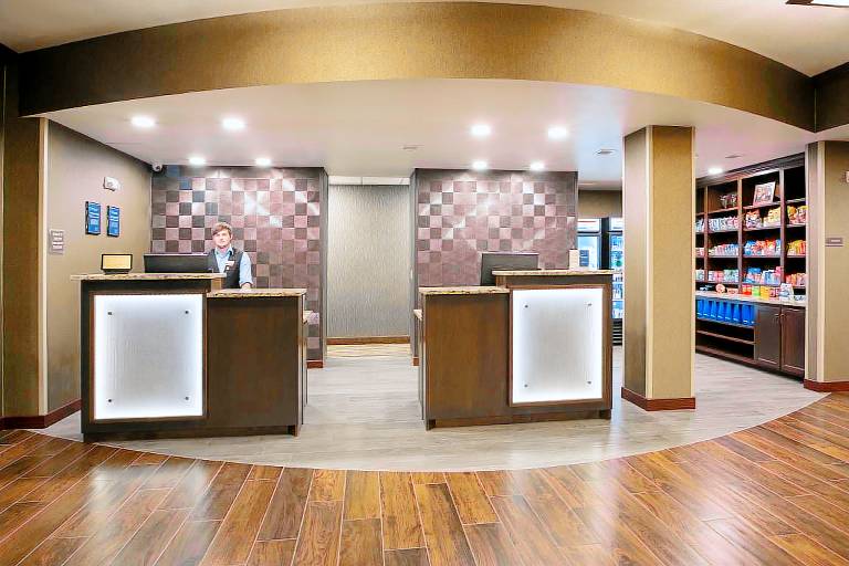 Best Western Plus Lincoln Inn & Suites — photo 3
