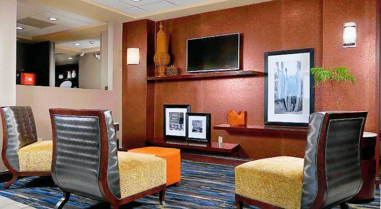 Hampton Inn Eagle Pass — photo 5
