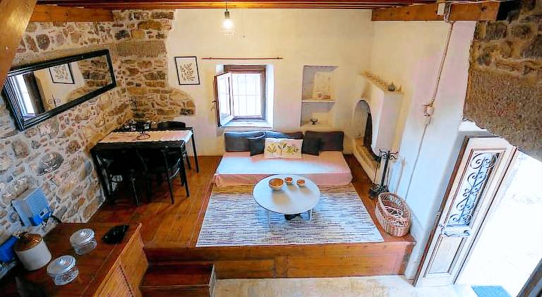 House with patio & garden | Pets allowed — photo 2