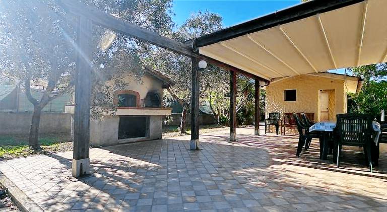 Villa with 3 rooms for 10 persons — photo 4