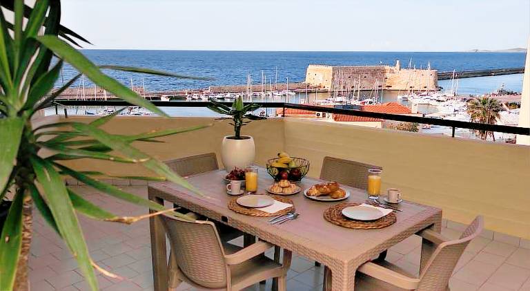 Holiday apartment with patio | Good for workation in Heraklion
