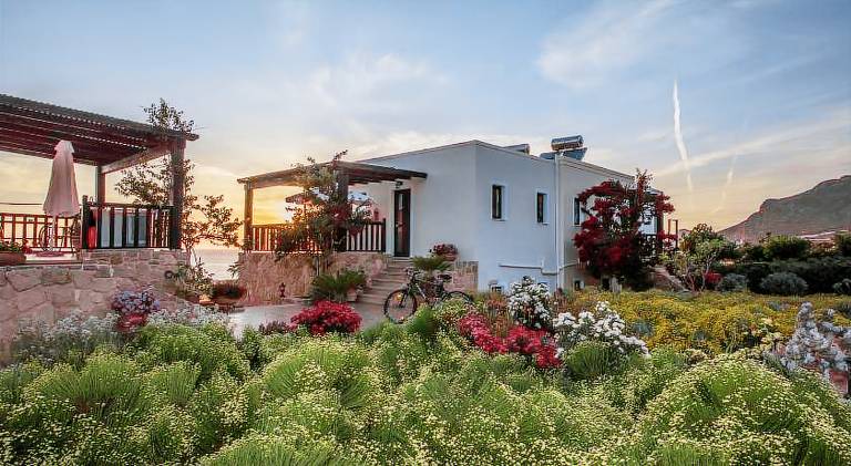 Holiday apartment with barbecue, patio & yard | Beach nearby | Pets allowed — photo 4