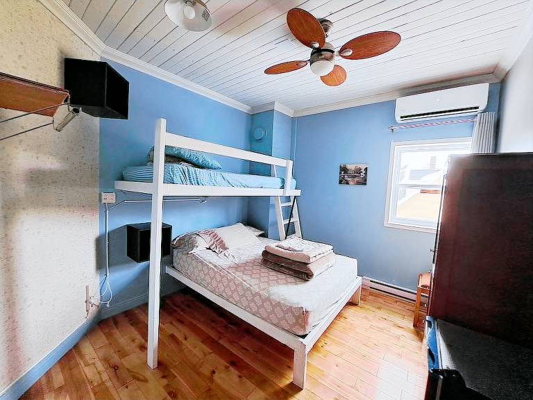 Hostel Charny