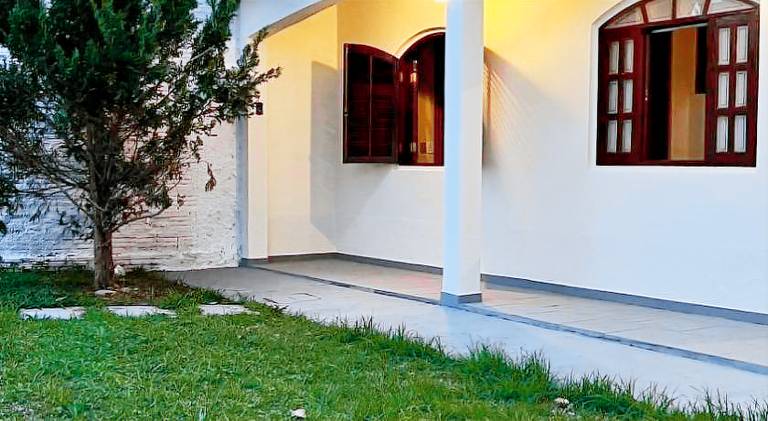 House with 2 rooms for 4 persons in Cunha