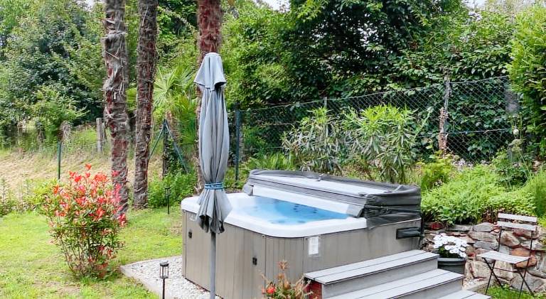 Wonderful rental apartment with garden, BBQ & jacuzzi | Pets allowed — photo 5