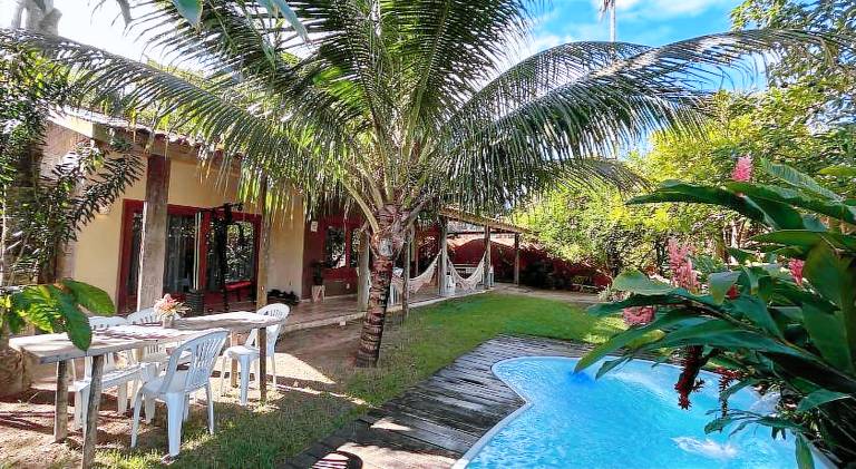Vacation home with pool — photo 3