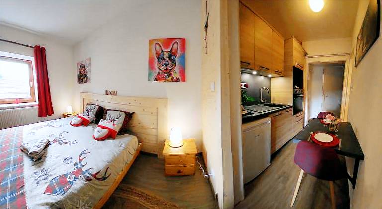 Apartment with jacuzzi — photo 2