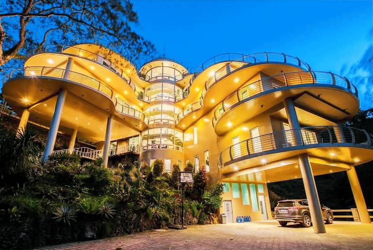 House Bonbon