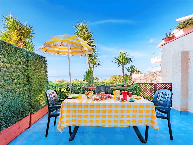 Ruhige Ferienwohnung in Sciacca mit Terrasse, Garten und Grill und Meerblick — photo 3
