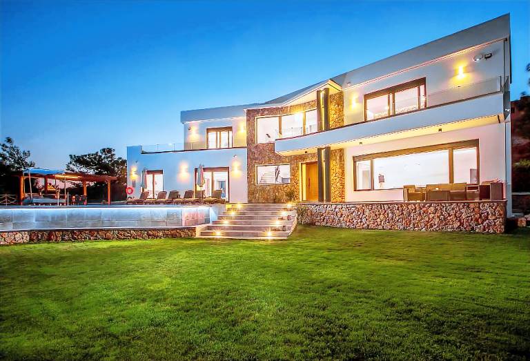 Villa Indira in der Nähe des Dorfes Kallithea