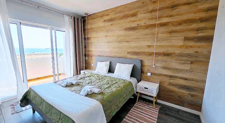 Fully equipped rental apartment with terrace | Next to the beach | Pets are welcome in Portimão
