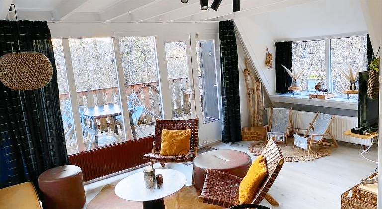 Charming vacation home with pool | Dogs allowed — photo 2
