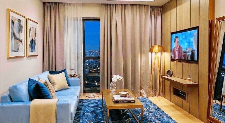 Beautiful serviced apartment with grill, private pool & terrace | Close to Petronas Towers | Perfect for remote work | Pets allowed — photo 2