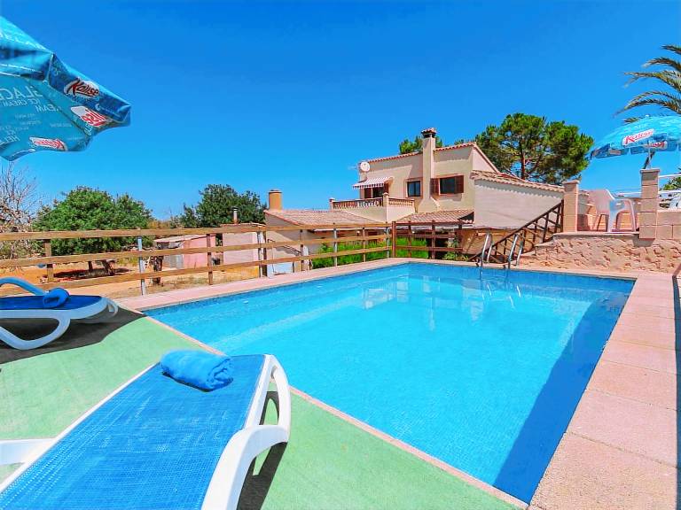 Ferienhaus mit Pool in Santa Margalida, Mallorca für max. 8 Personen